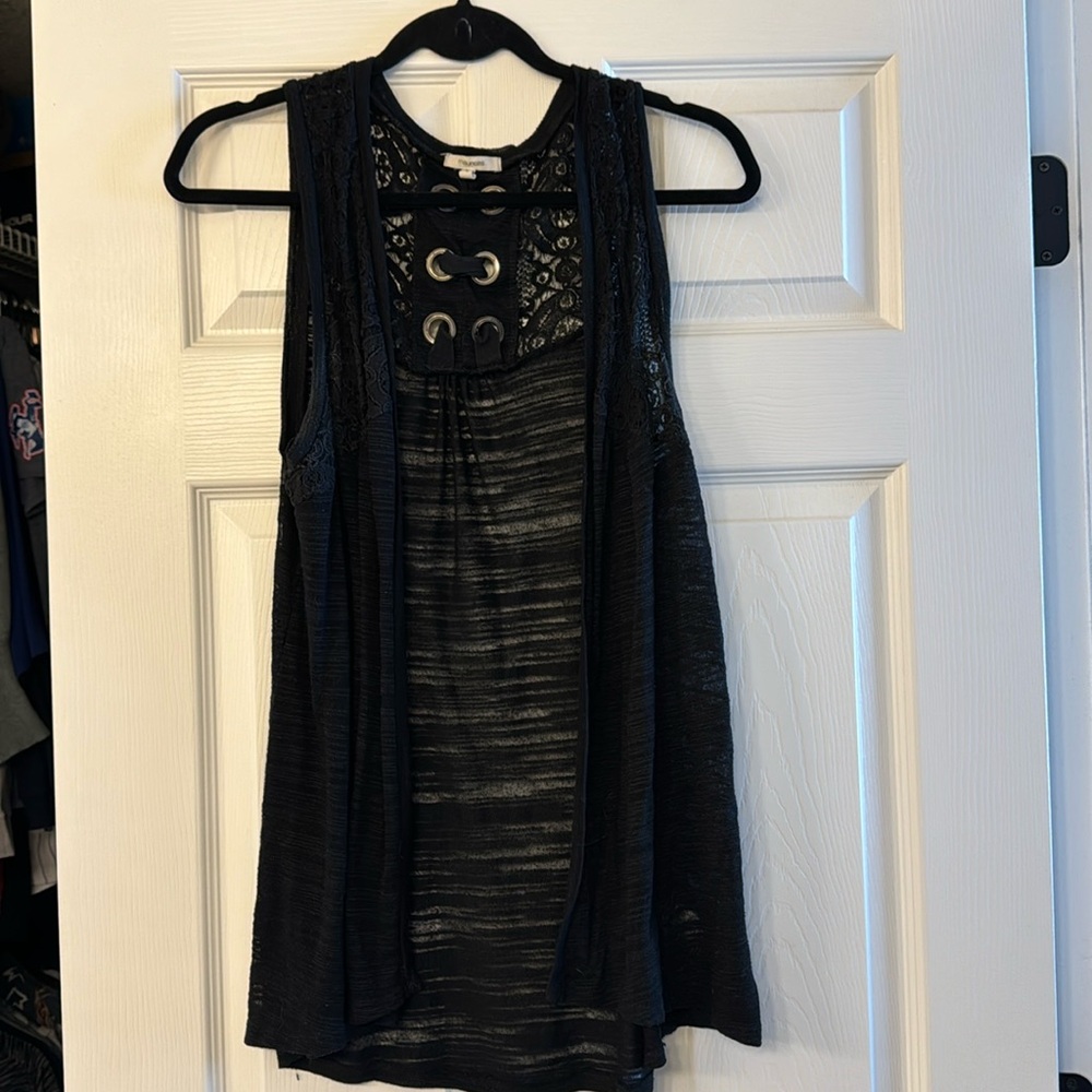 Women black Maurice’s sleeveless cover size L